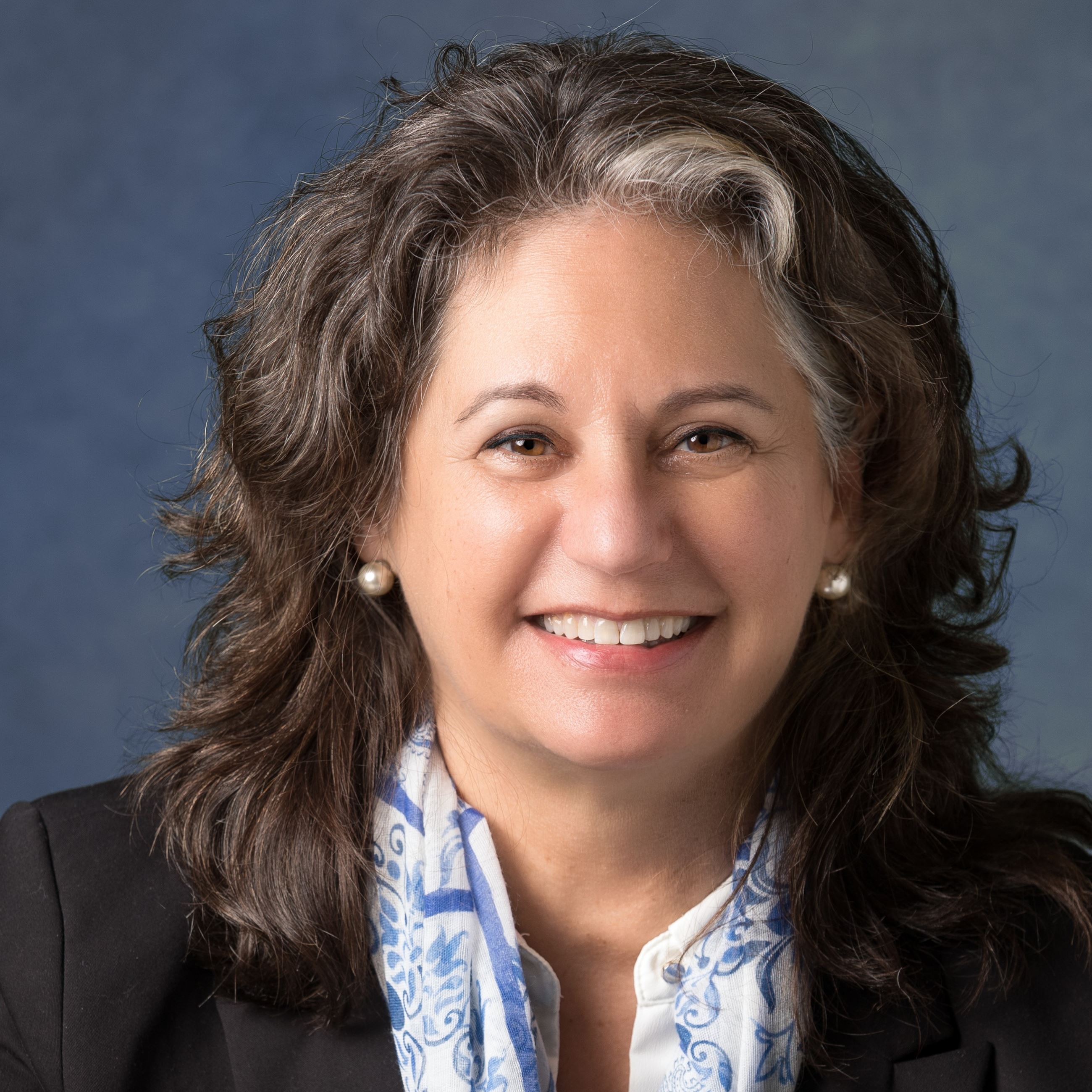 Heidi Hall_Color_2021_Photo_NewsFlash