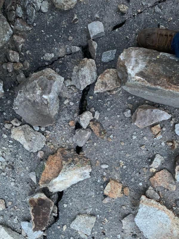 rock and rubble on donner pass road
