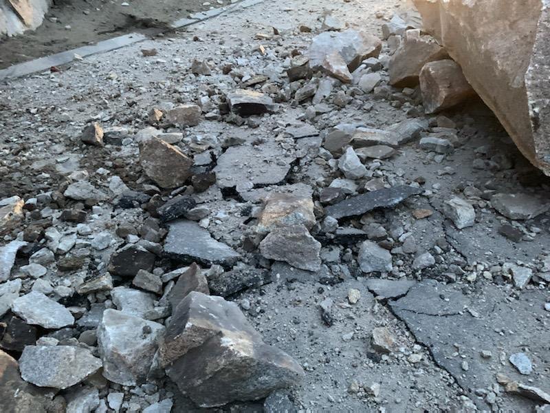 rock and rubble on donner pass road